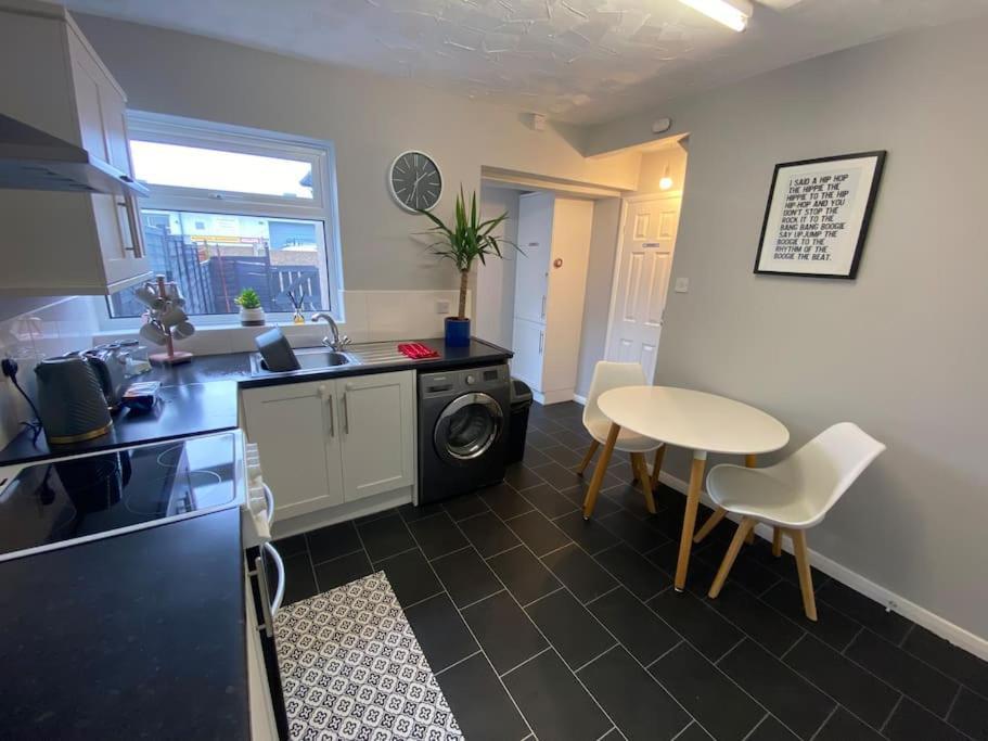 Villa Seaside 2 Bed Townhouse, Near Cleethorpes Station Extérieur photo